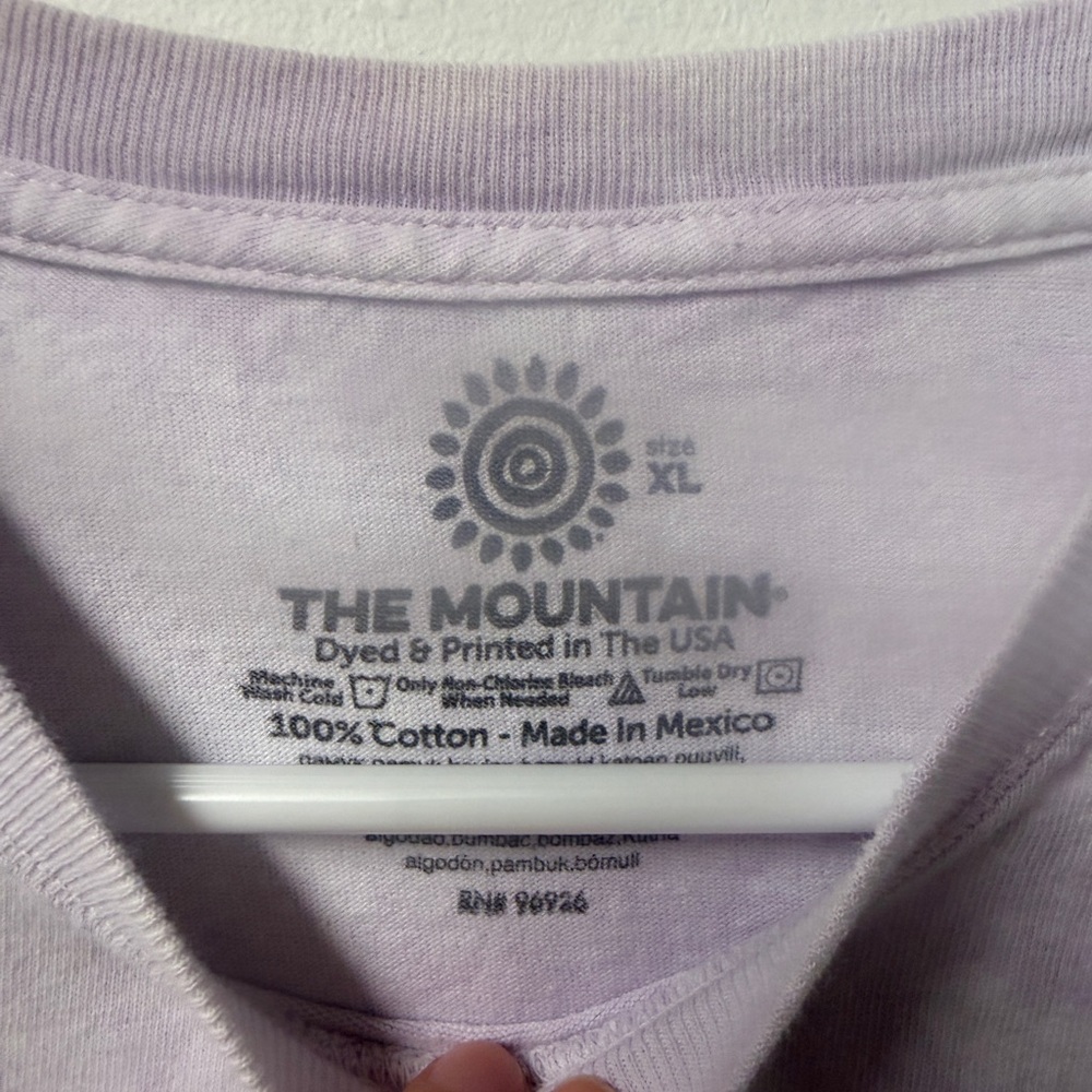 The Mountain Cheetah T-Shirt - Light Purple - Picture 4 of 5